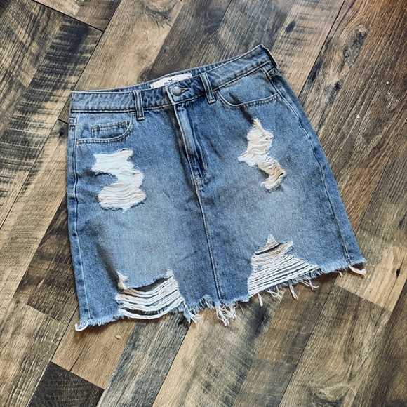 Hollister Dresses & Skirts - Distressed Hollister Denim Skirt